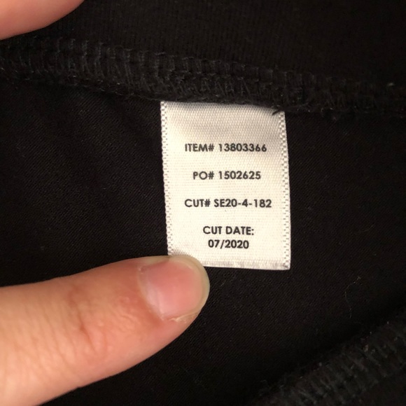 Torrid Disney Pixar Coco Guitar Black Crop Leggings Size 2 (2x) - Picture 5 of 7